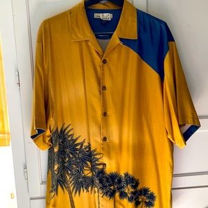 Tommy Bahama men’s  silk Hawaiian shirt large